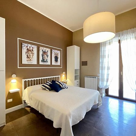 Casa Gramsci - Anzio Centro Apartment Luaran gambar