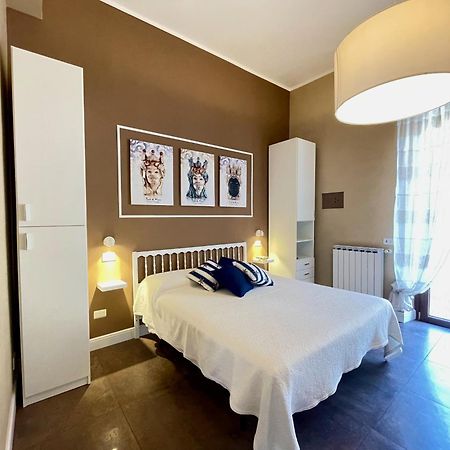 Casa Gramsci - Anzio Centro Apartment Luaran gambar