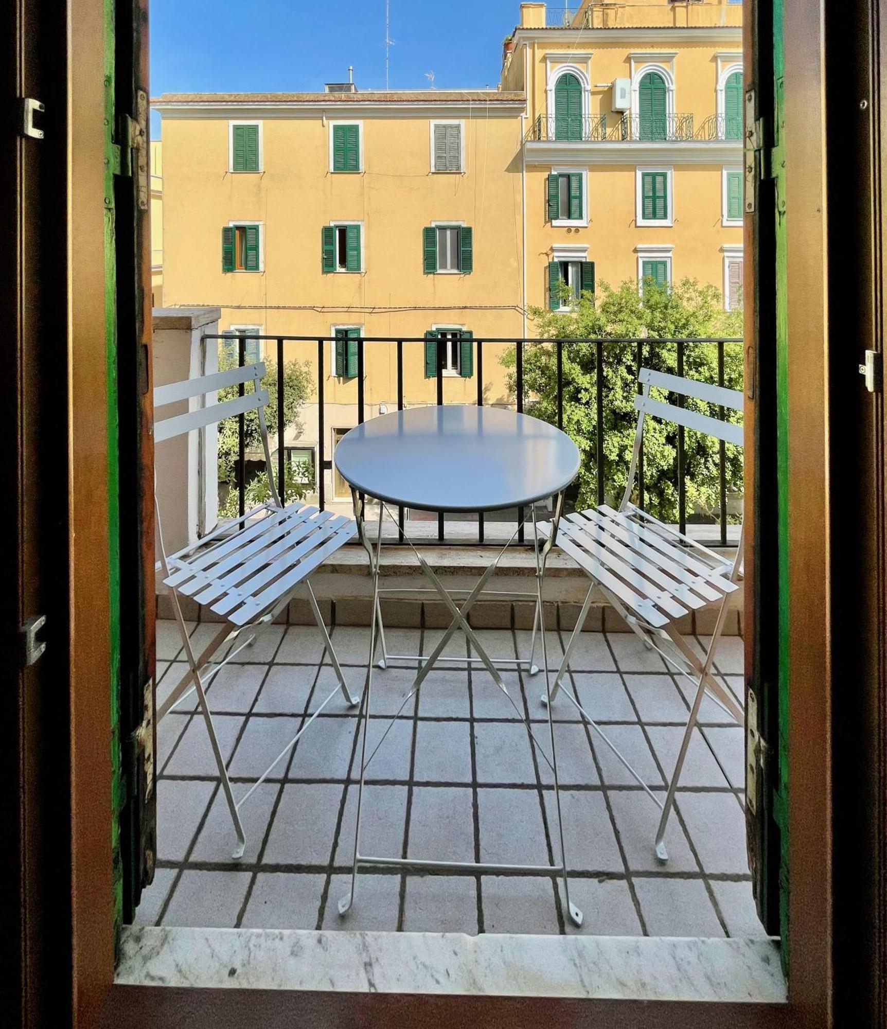 Casa Gramsci - Anzio Centro Apartment Luaran gambar