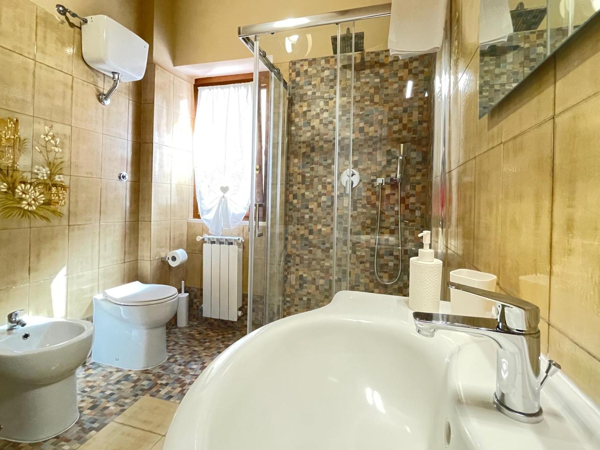 Casa Gramsci - Anzio Centro Apartment Luaran gambar